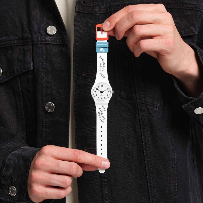 WHITE DREAM BY SWATCH